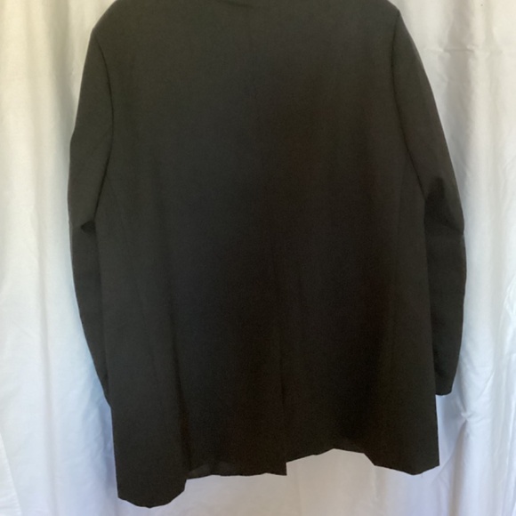 Elegant Women Black Blazer ( Size: 2XL) NW - Picture 6 of 7